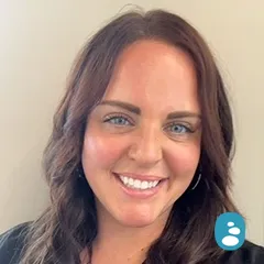 Tiffany, Cosmetologist at OYESPA